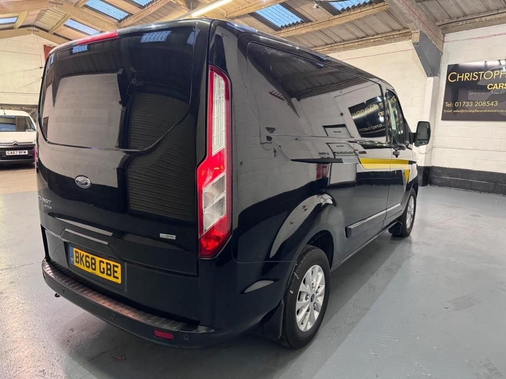 Ford Transit Custom Listing Image