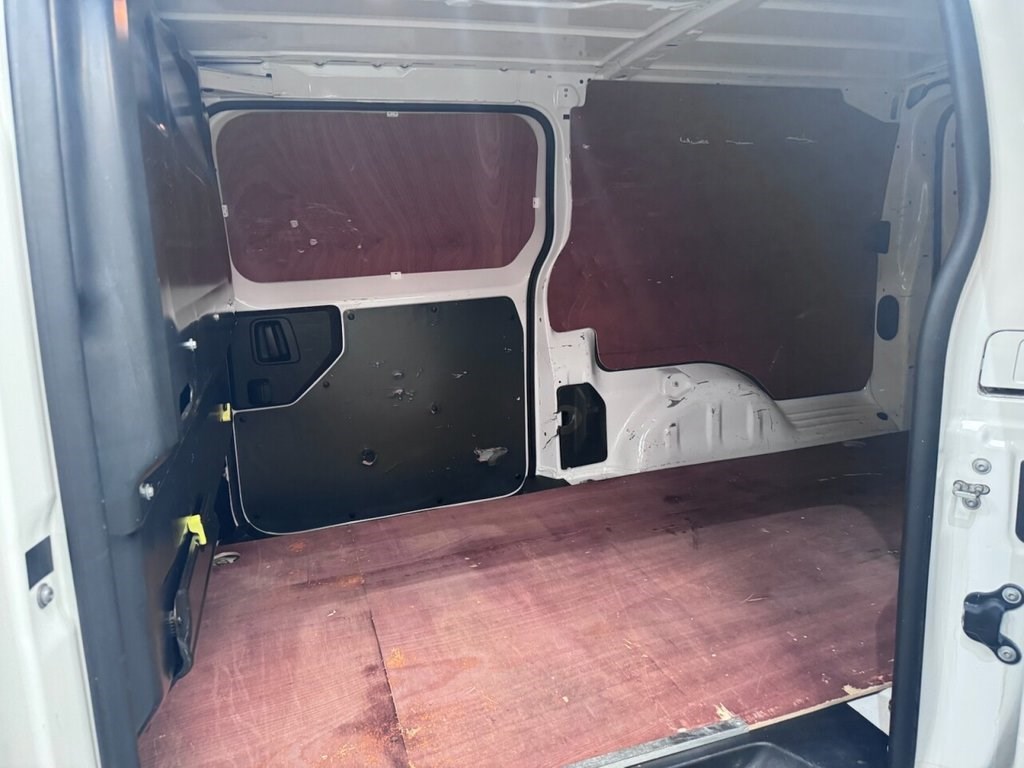 Vauxhall Vivaro Listing Image