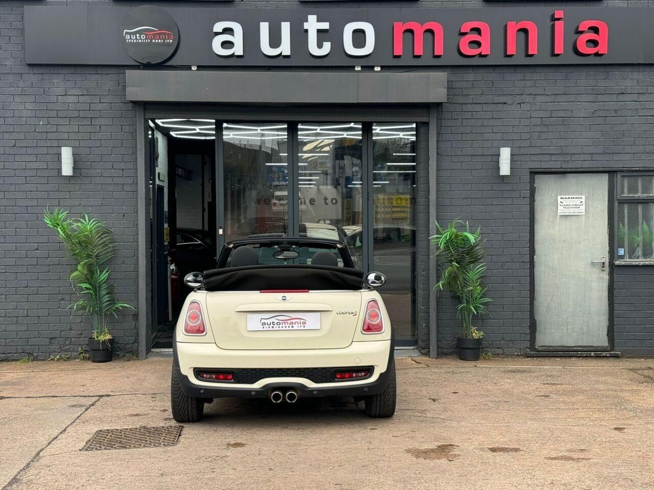 MINI Convertible Listing Image