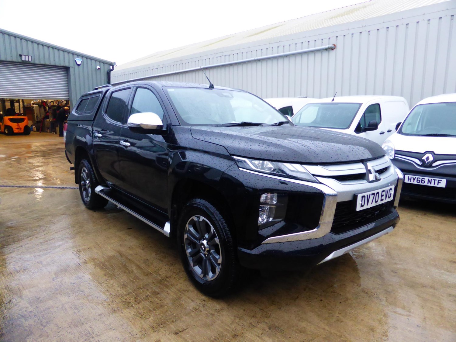 Mitsubishi L200 Listing Image