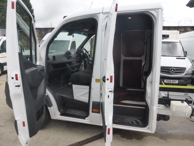 Mercedes-Benz Sprinter Listing Image