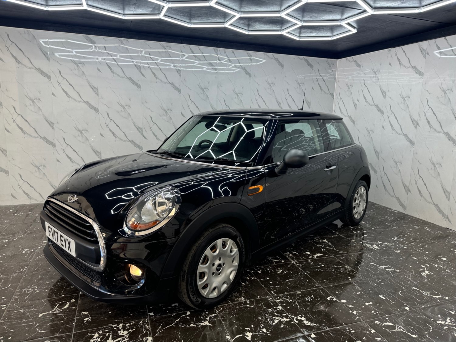 MINI Hatch Listing Image