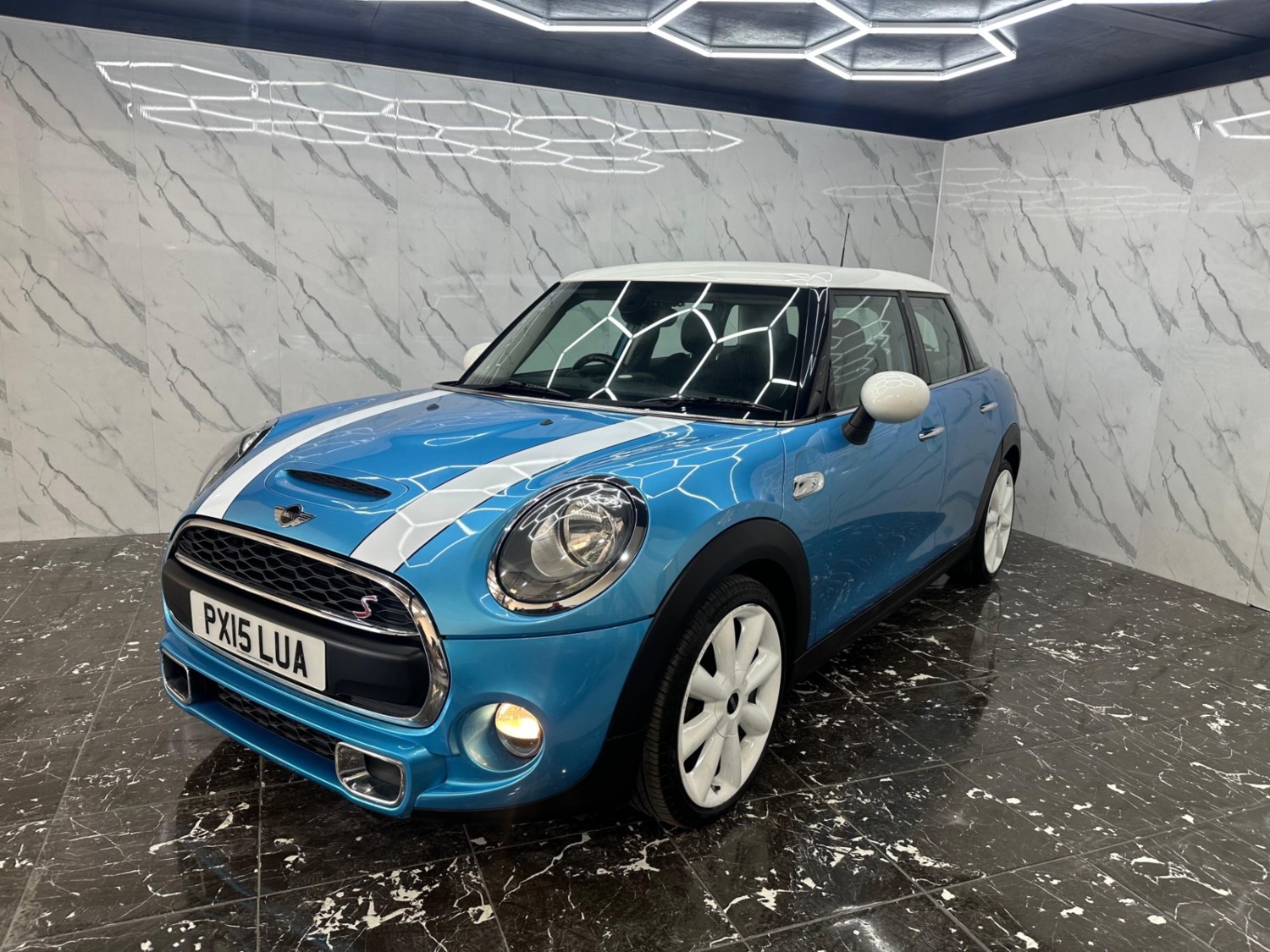 MINI Hatch Listing Image