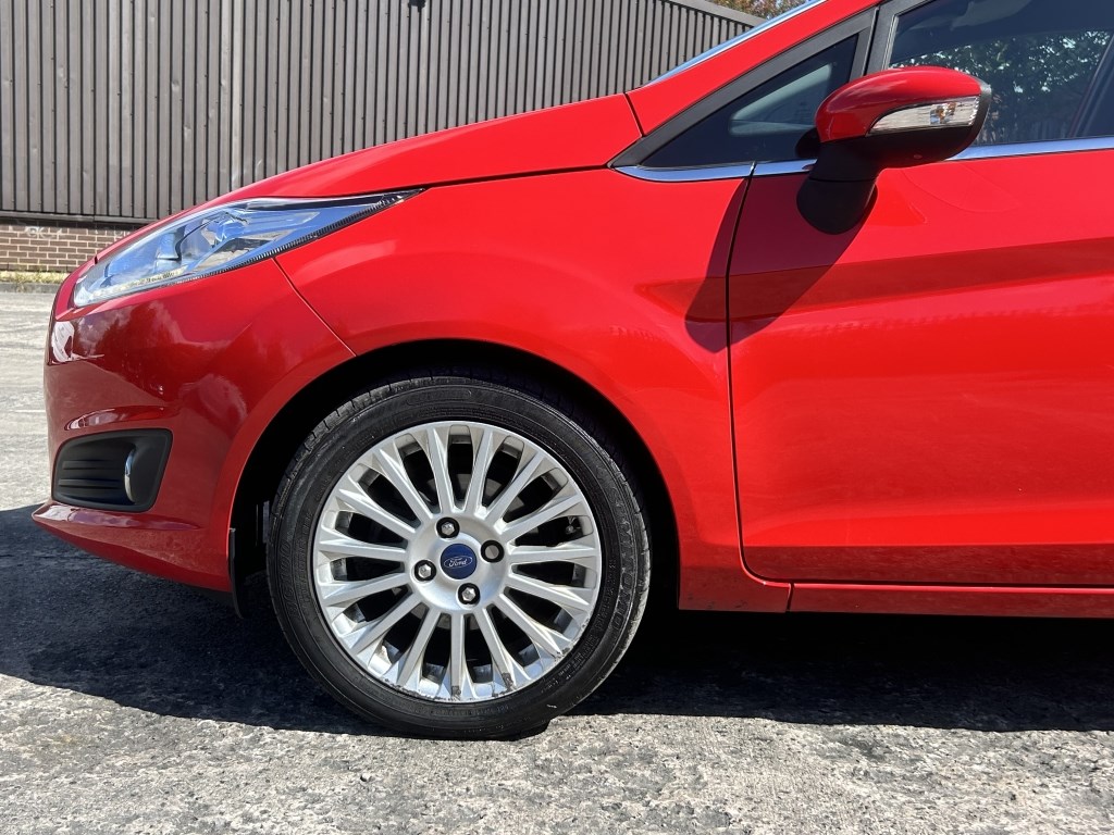 Ford Fiesta Listing Image