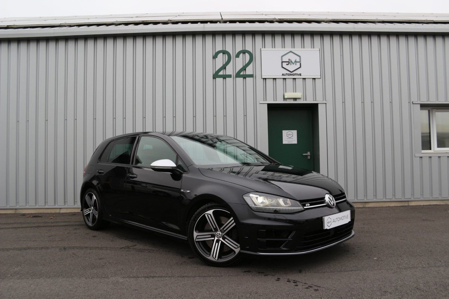 Volkswagen Golf Listing Image