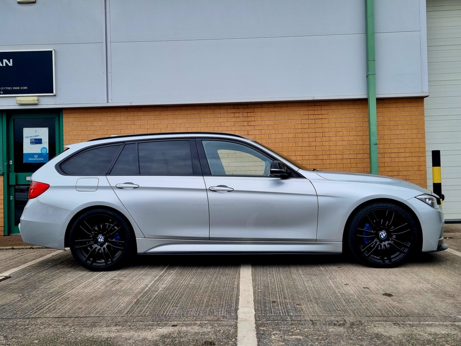 BMW 3 Series Listing Image