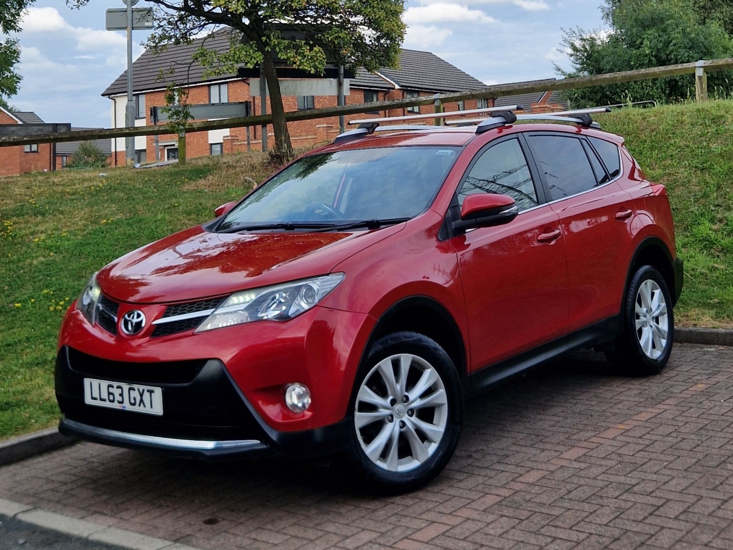 Toyota RAV4 Listing Image