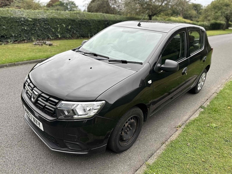 Dacia Sandero Listing Image