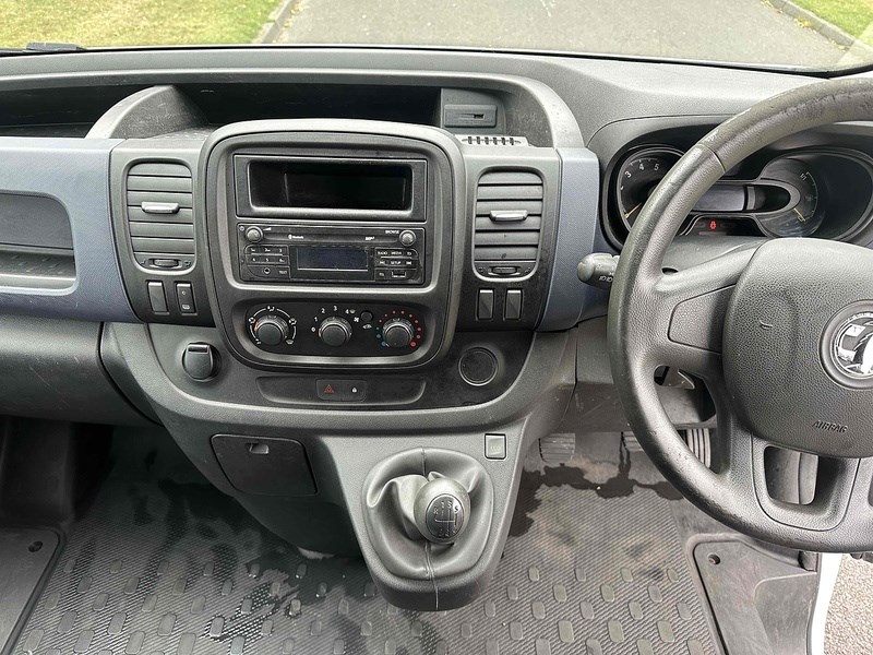 Vauxhall Vivaro Listing Image