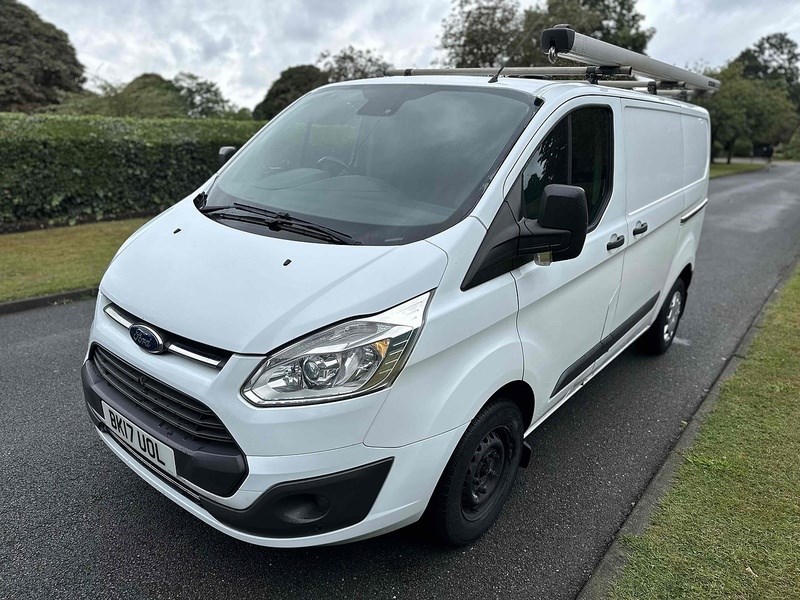 Ford Transit Custom Listing Image