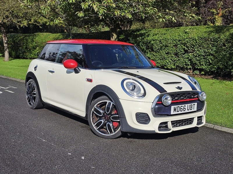 MINI Hatch Listing Image