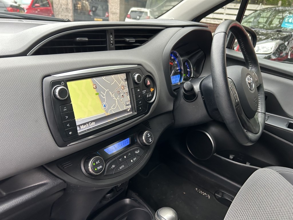 Toyota Yaris Listing Image