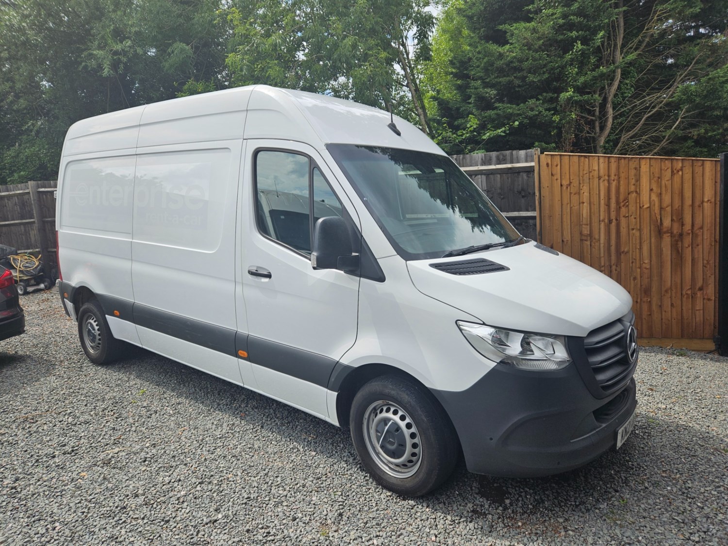 Mercedes-Benz Sprinter Listing Image