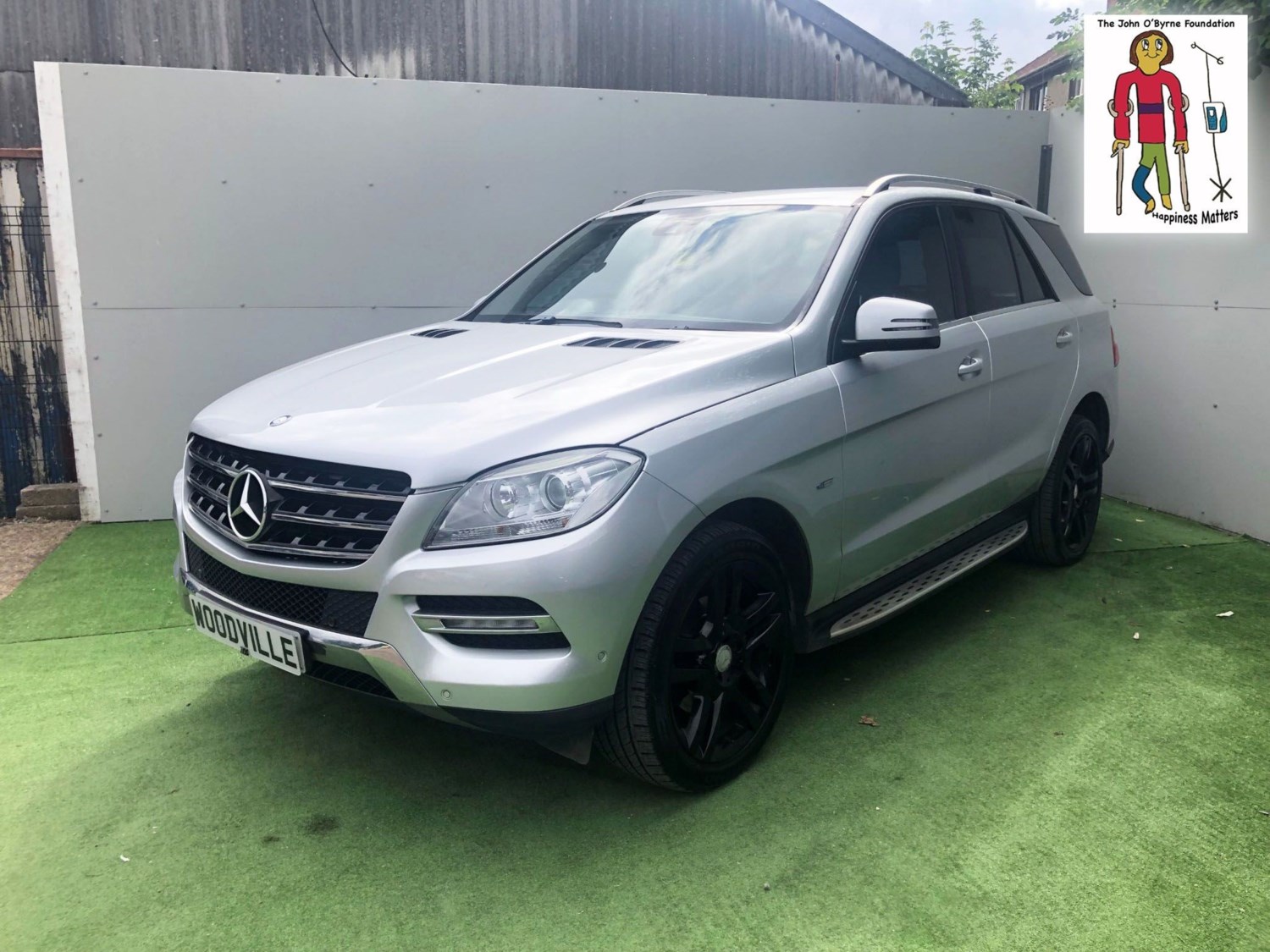 Mercedes-Benz M-Class Listing Image