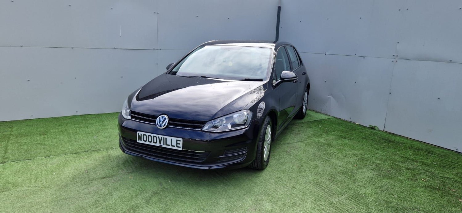 Volkswagen Golf Listing Image