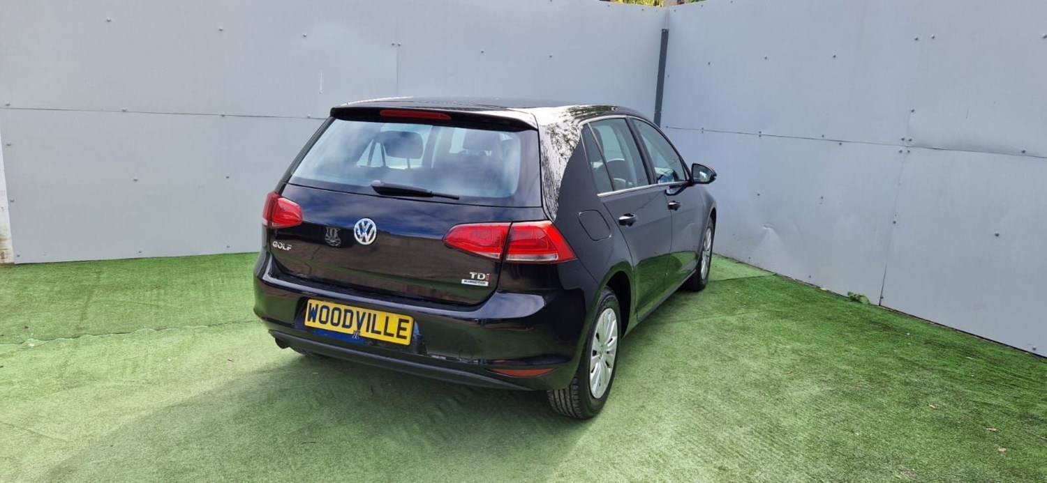 Volkswagen Golf Listing Image