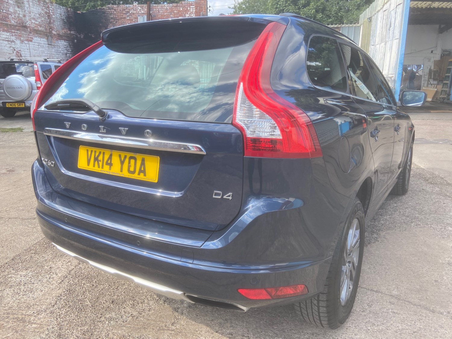 Volvo XC60 Listing Image