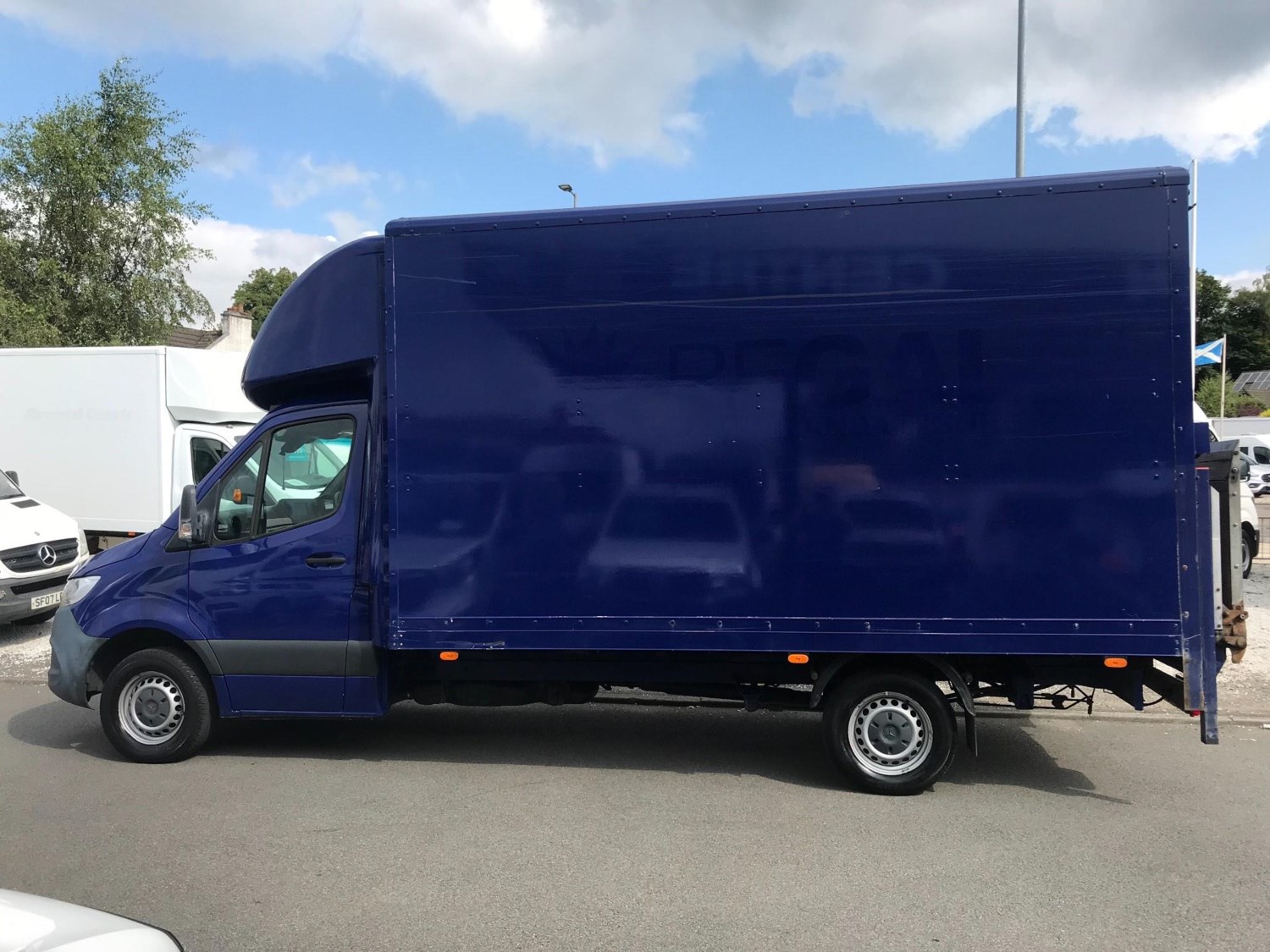 Mercedes-Benz Sprinter Listing Image