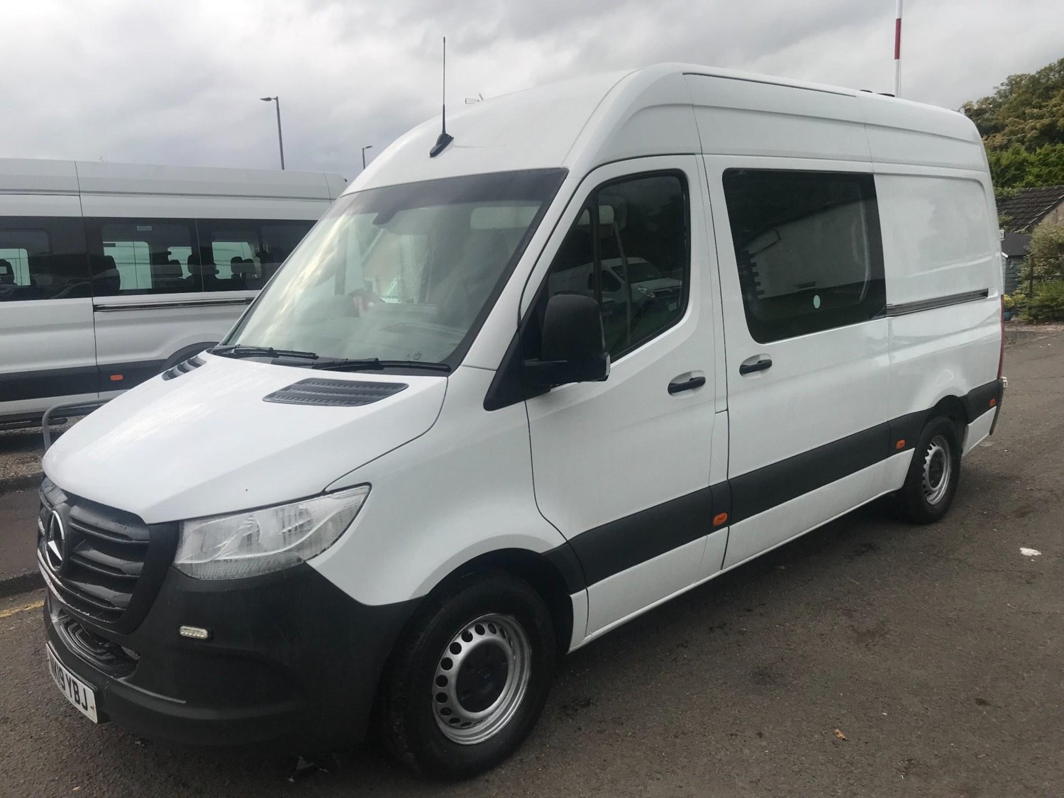 Mercedes-Benz Sprinter Listing Image