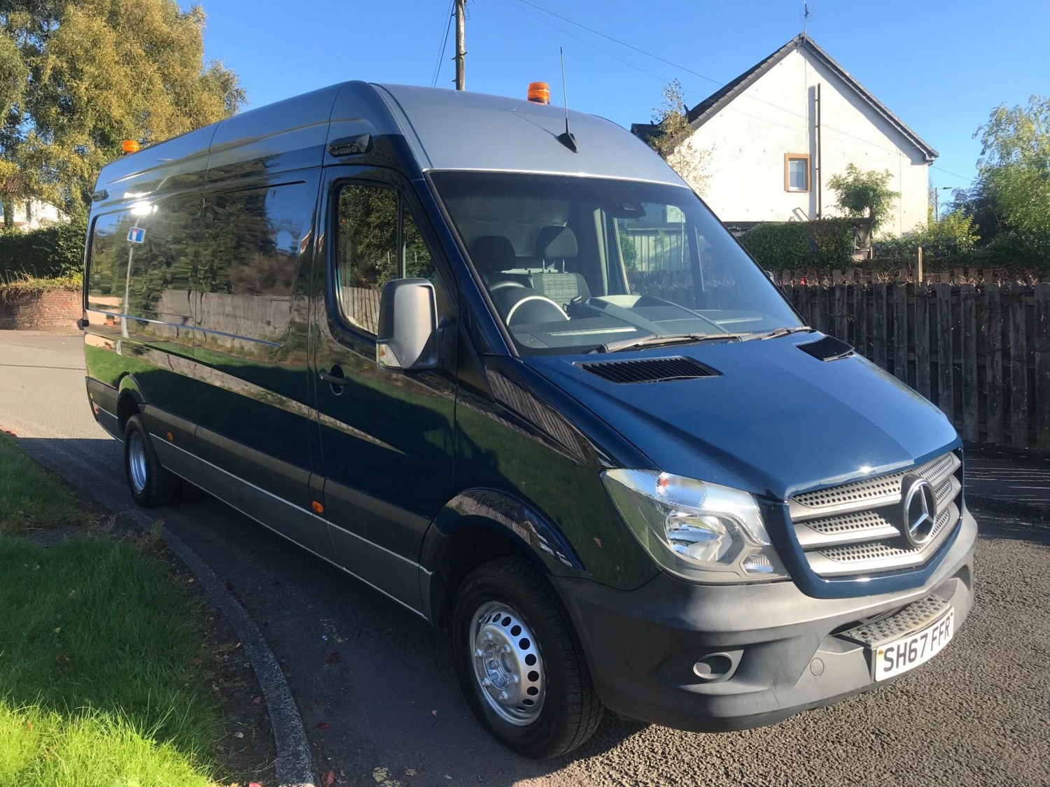 Mercedes-Benz Sprinter Listing Image