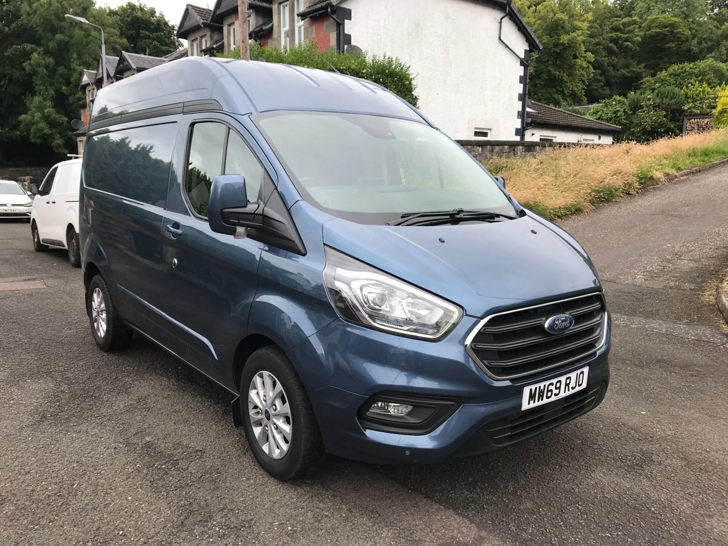 Ford Transit Custom Listing Image