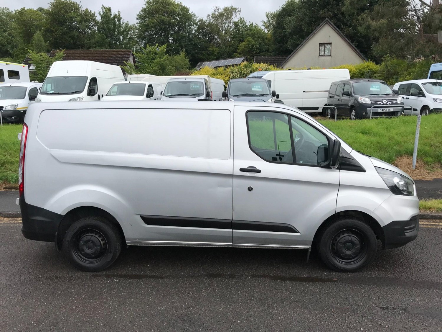 Ford Transit Custom Listing Image