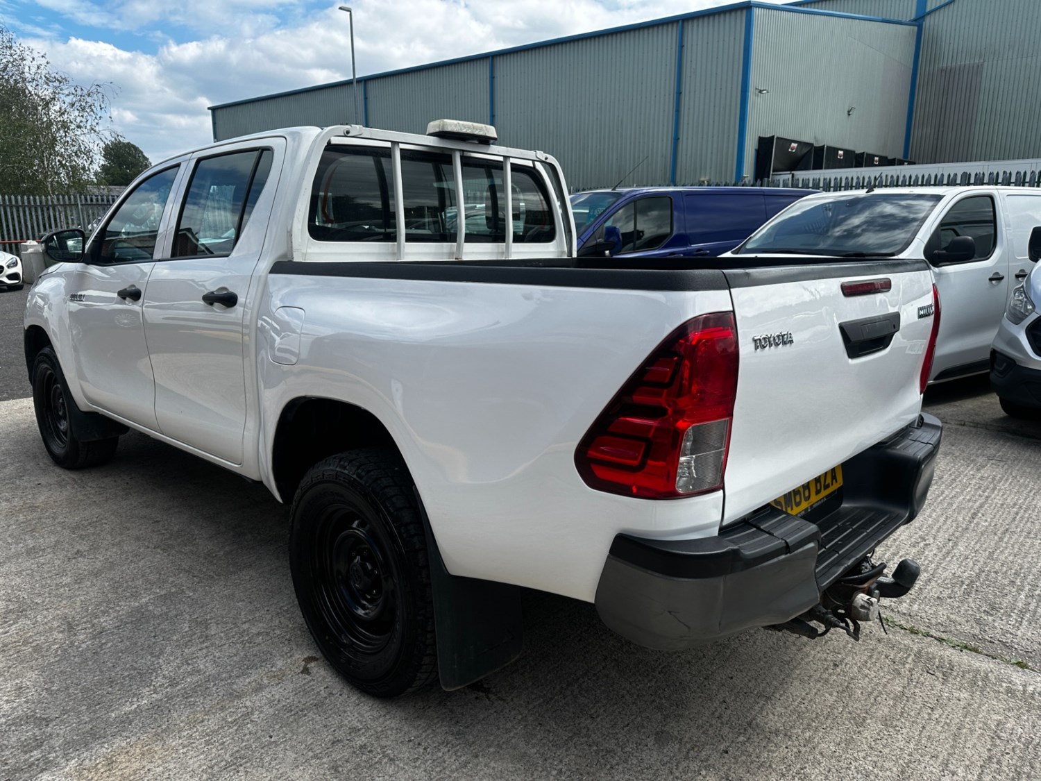 Toyota Hilux Listing Image