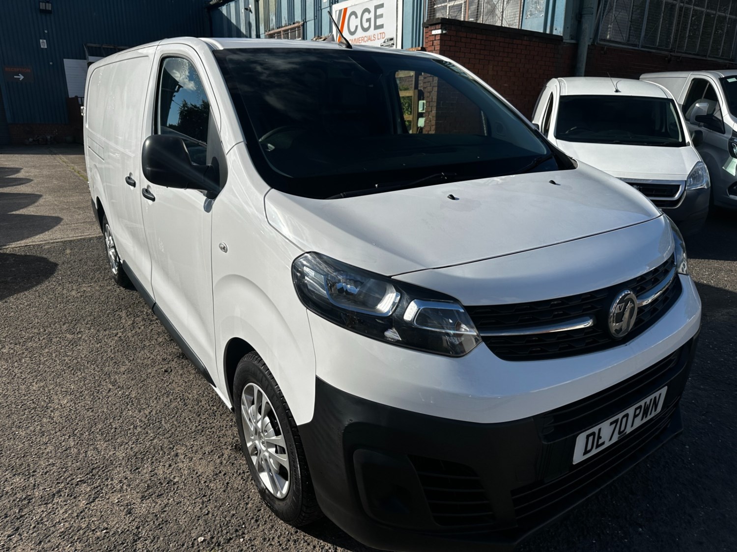 Vauxhall Vivaro Listing Image