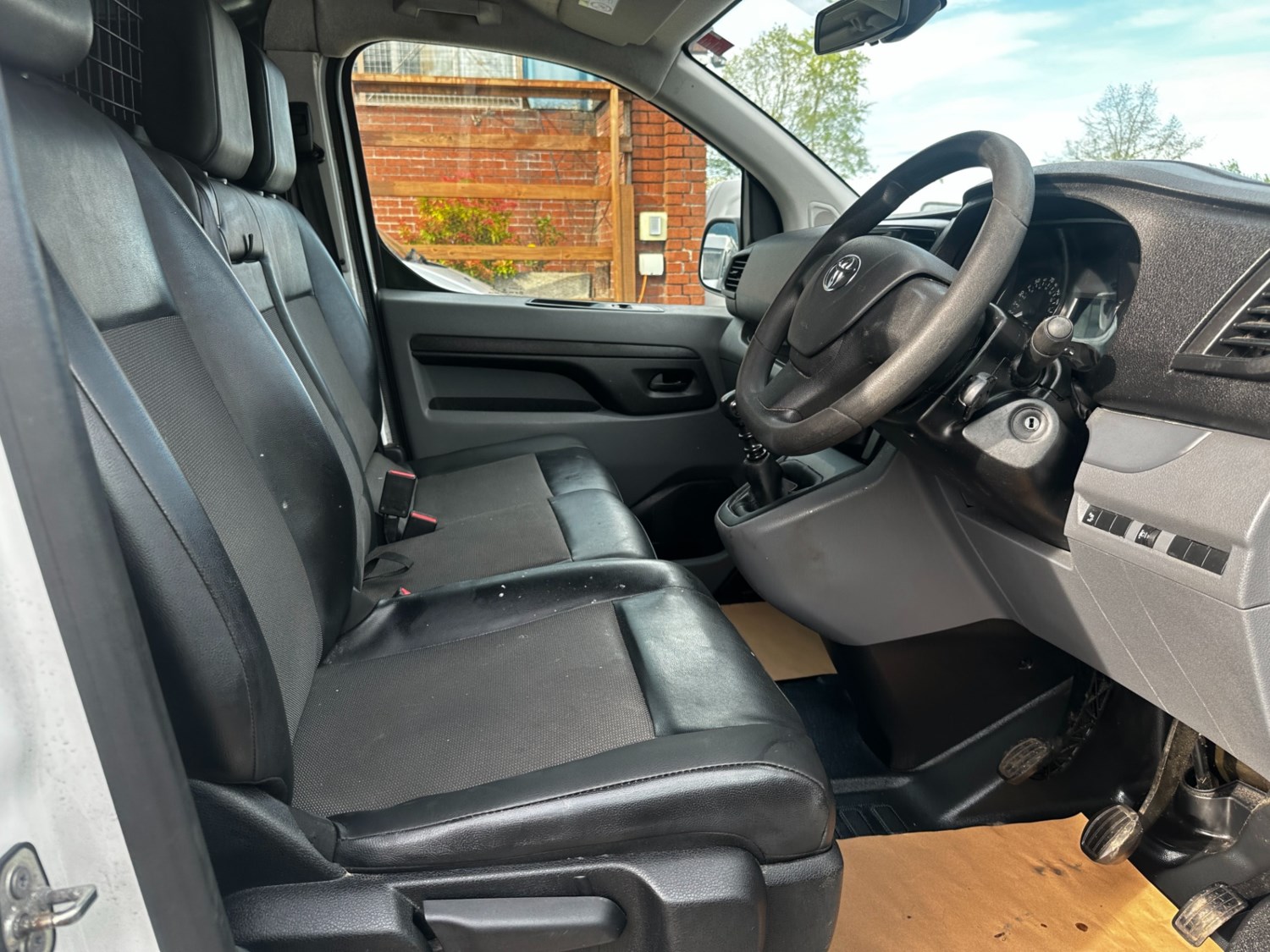 Toyota ProAce Listing Image