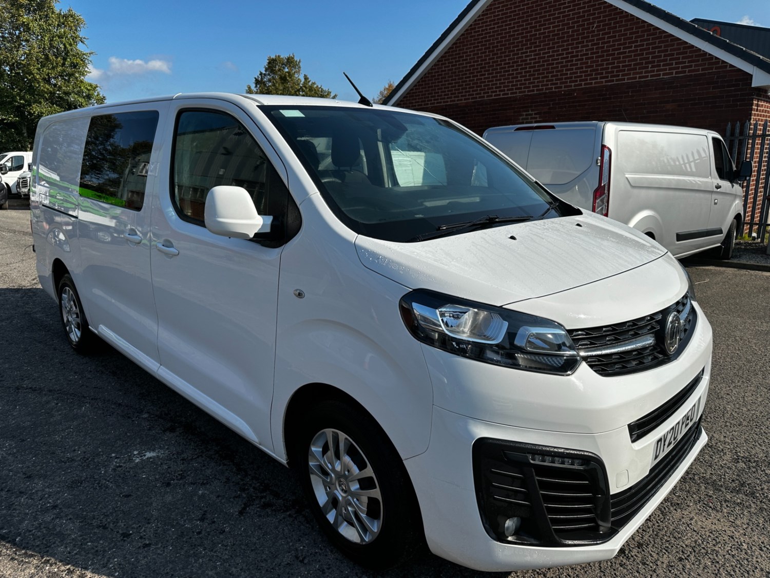 Vauxhall Vivaro Listing Image