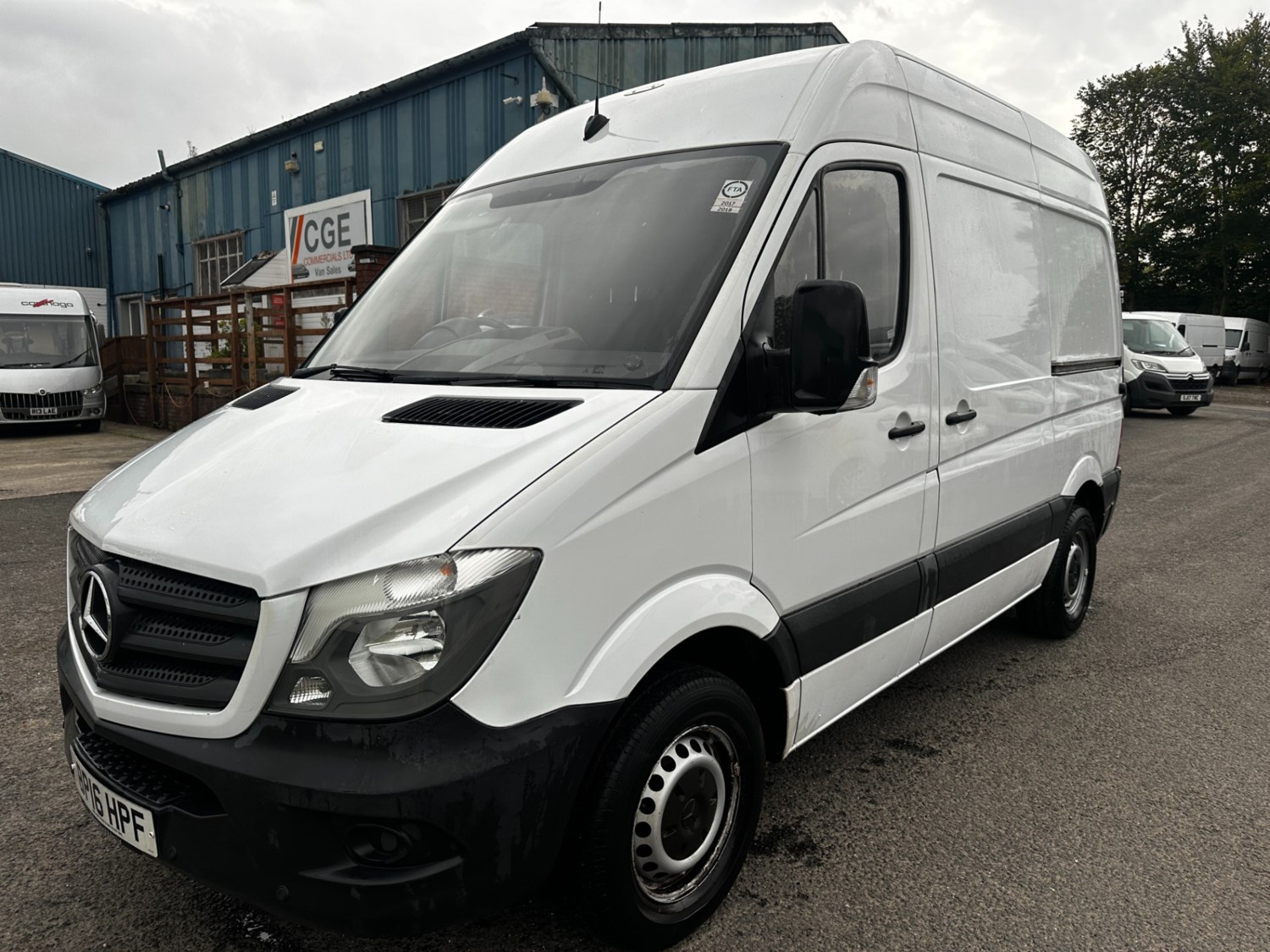 Mercedes-Benz Sprinter Listing Image