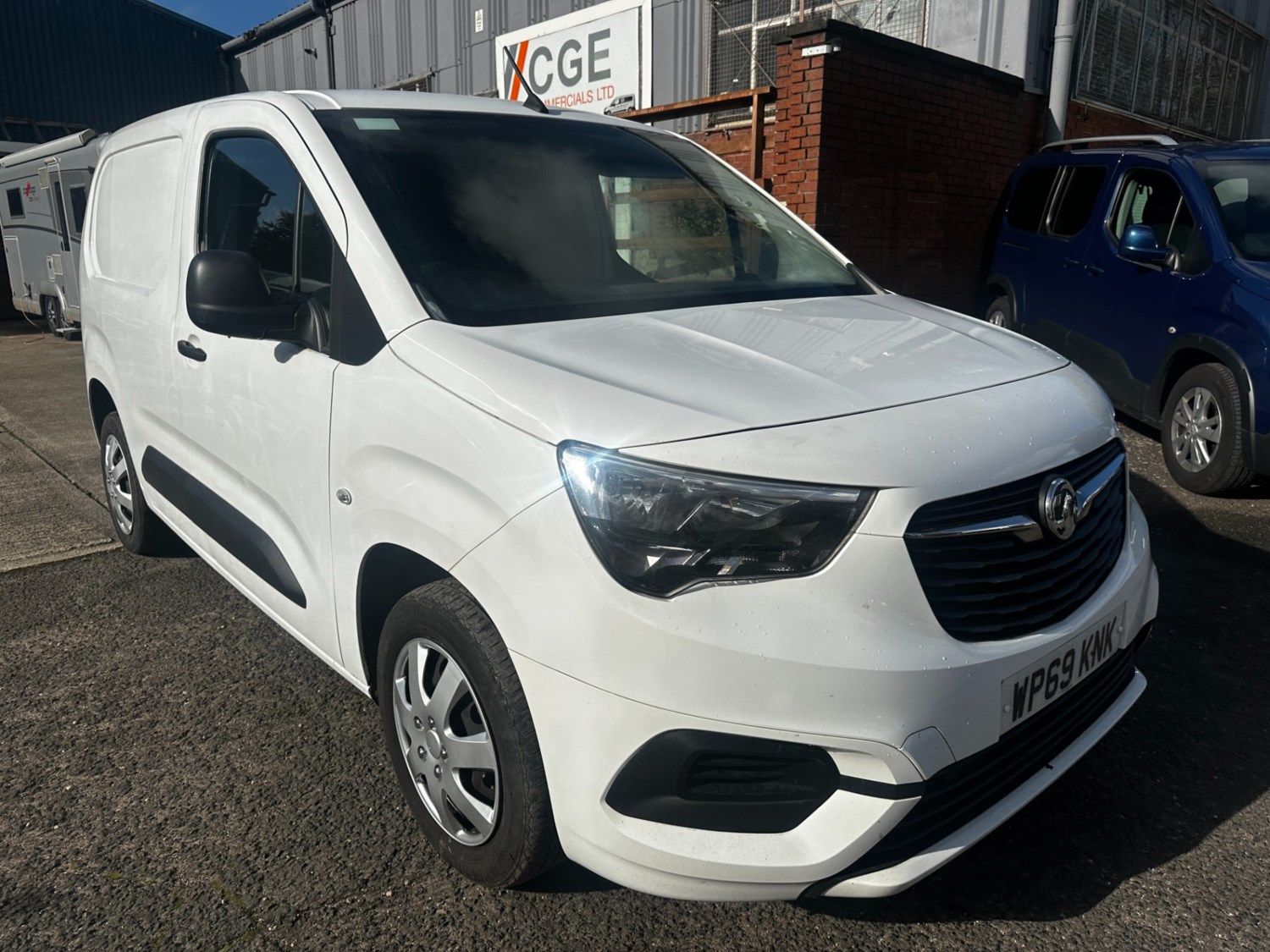 Vauxhall Combo Listing Image