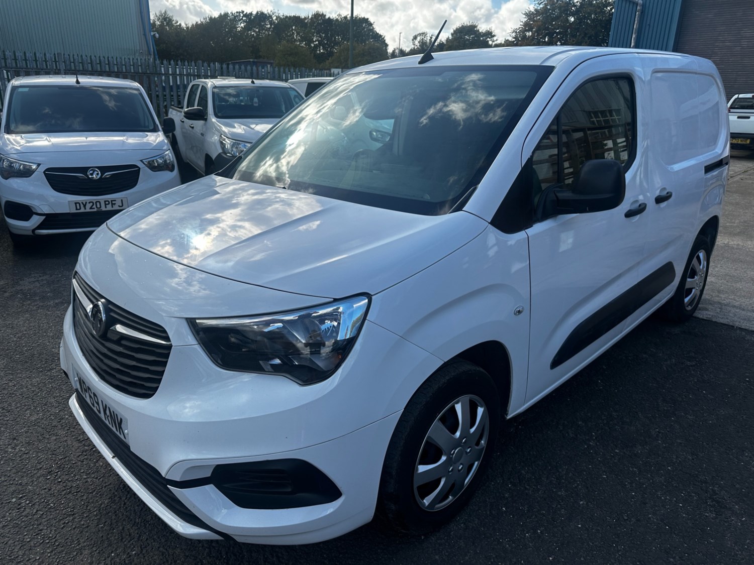 Vauxhall Combo Listing Image