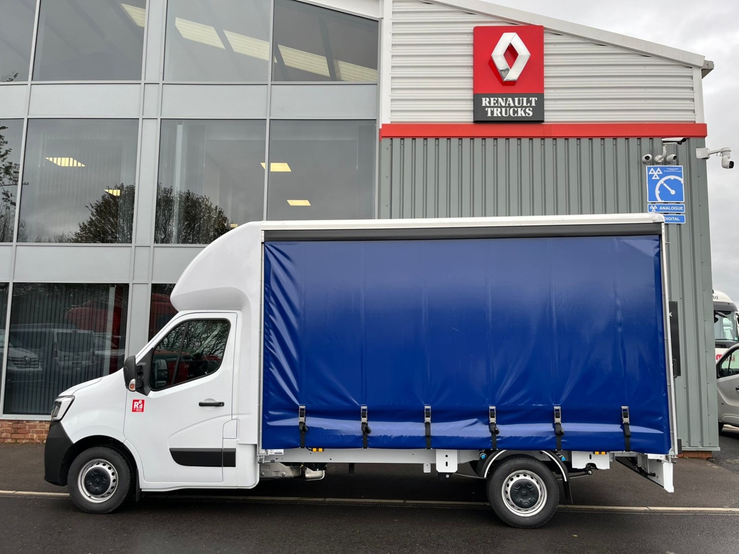 Renault Trucks Master Listing Image