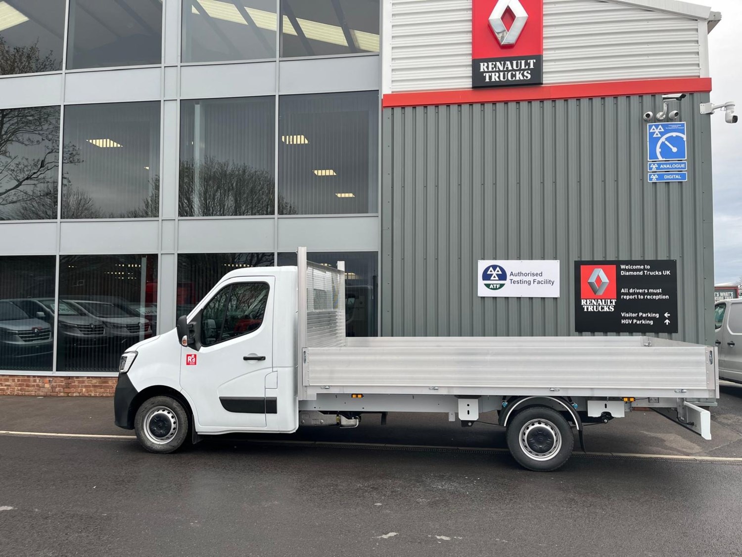 Renault Trucks Master Listing Image