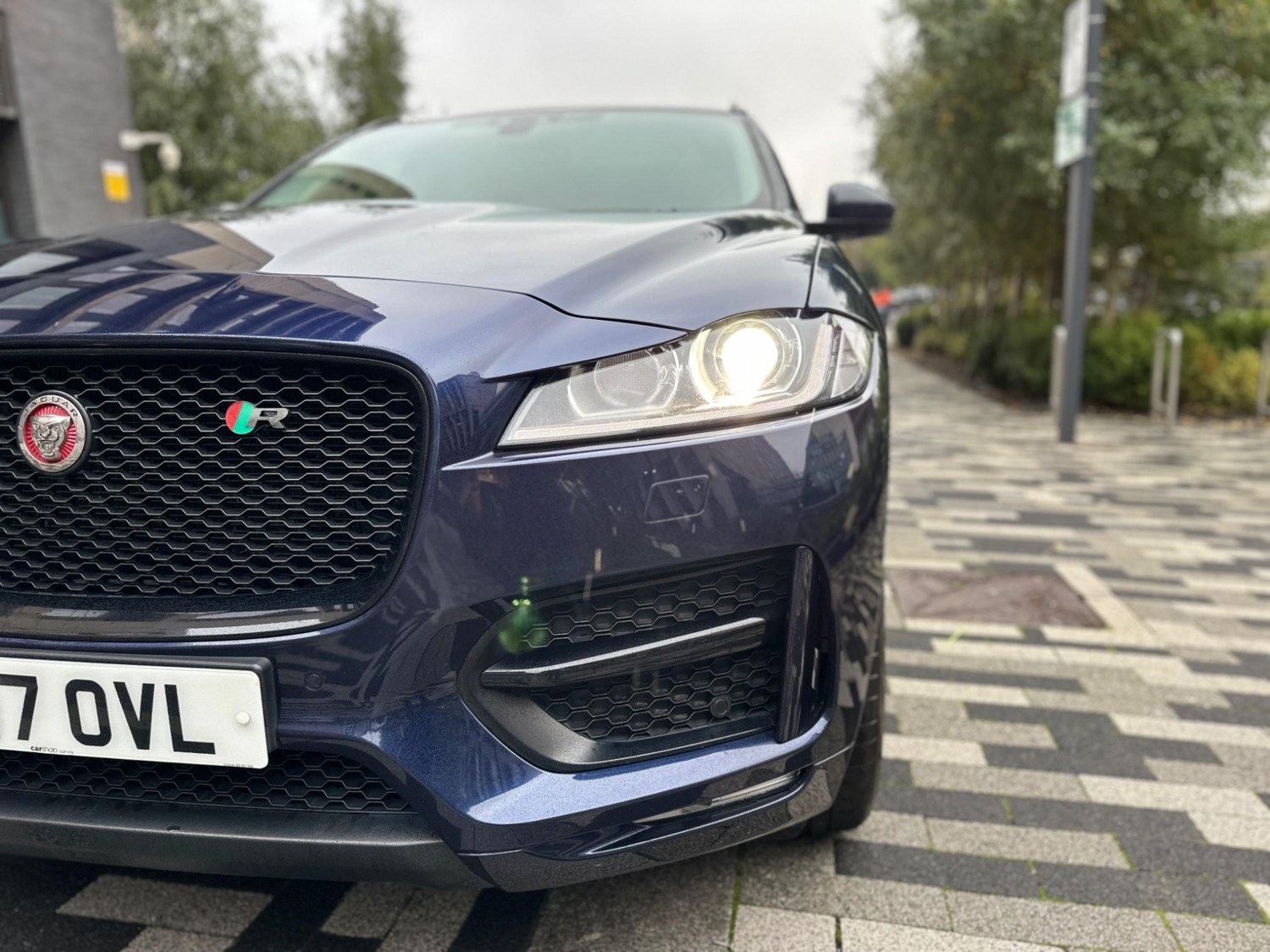 Jaguar F-PACE Listing Image