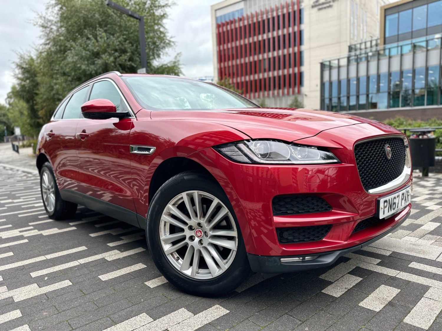 Jaguar F-PACE Listing Image