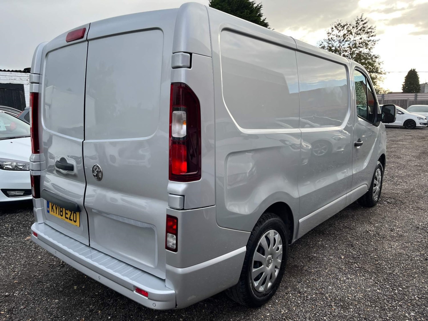 Vauxhall Vivaro Listing Image