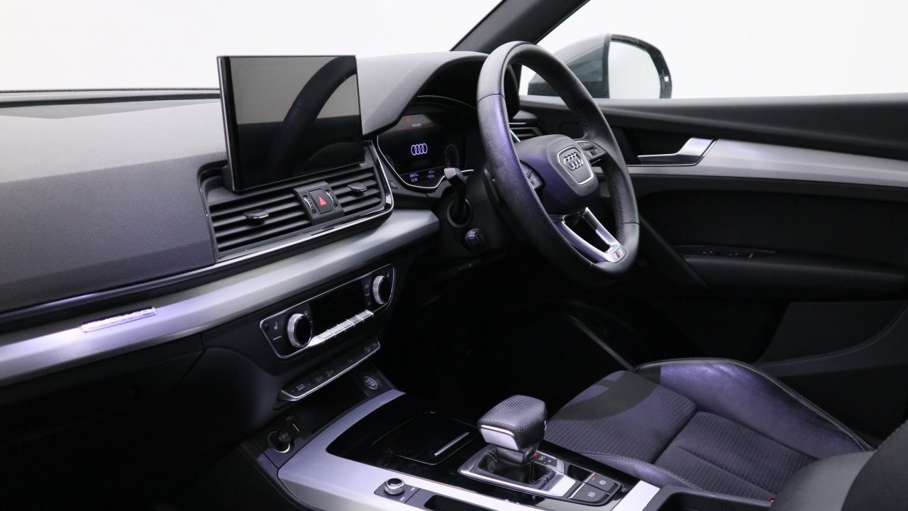 Audi Q5 Listing Image