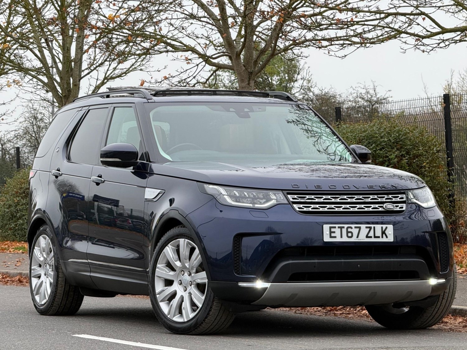 Land Rover Discovery Listing Image