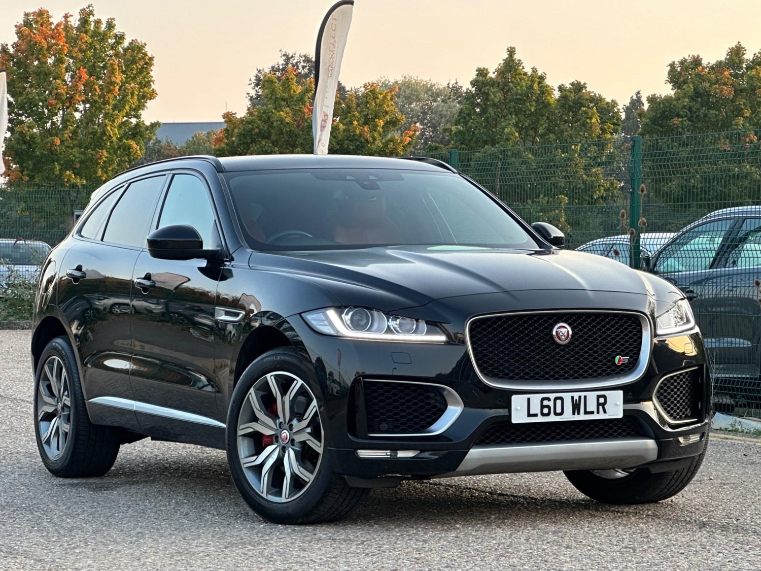 Jaguar F-PACE Listing Image