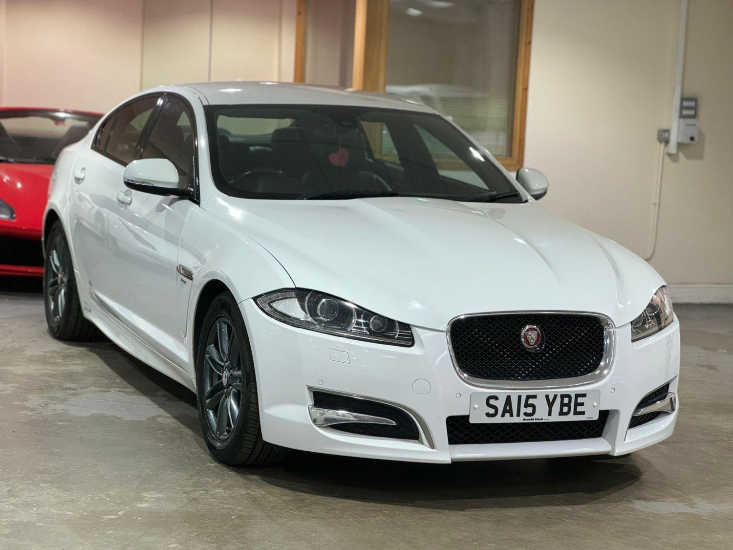 Jaguar XF Listing Image