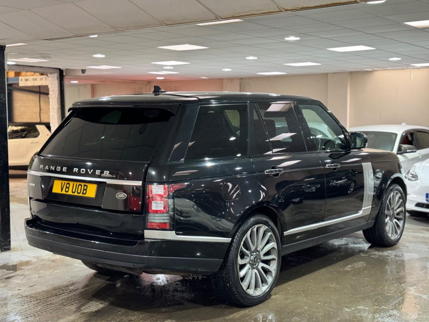 Land Rover Range Rover Listing Image