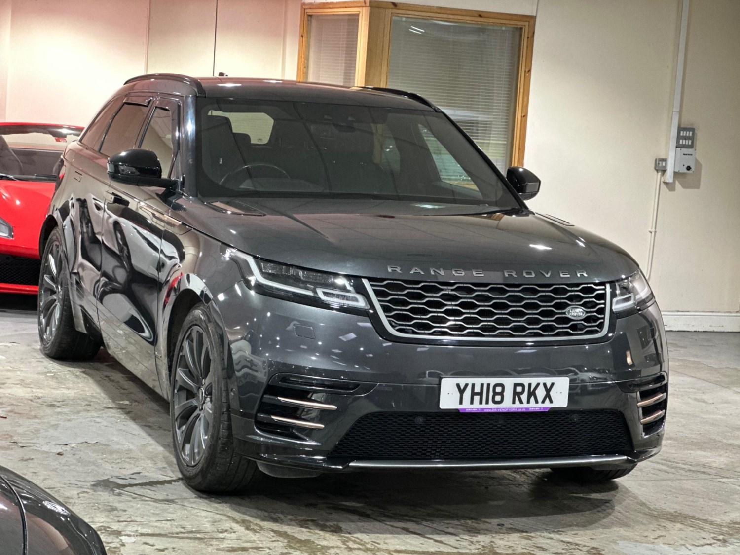 Land Rover Range Rover Velar Listing Image