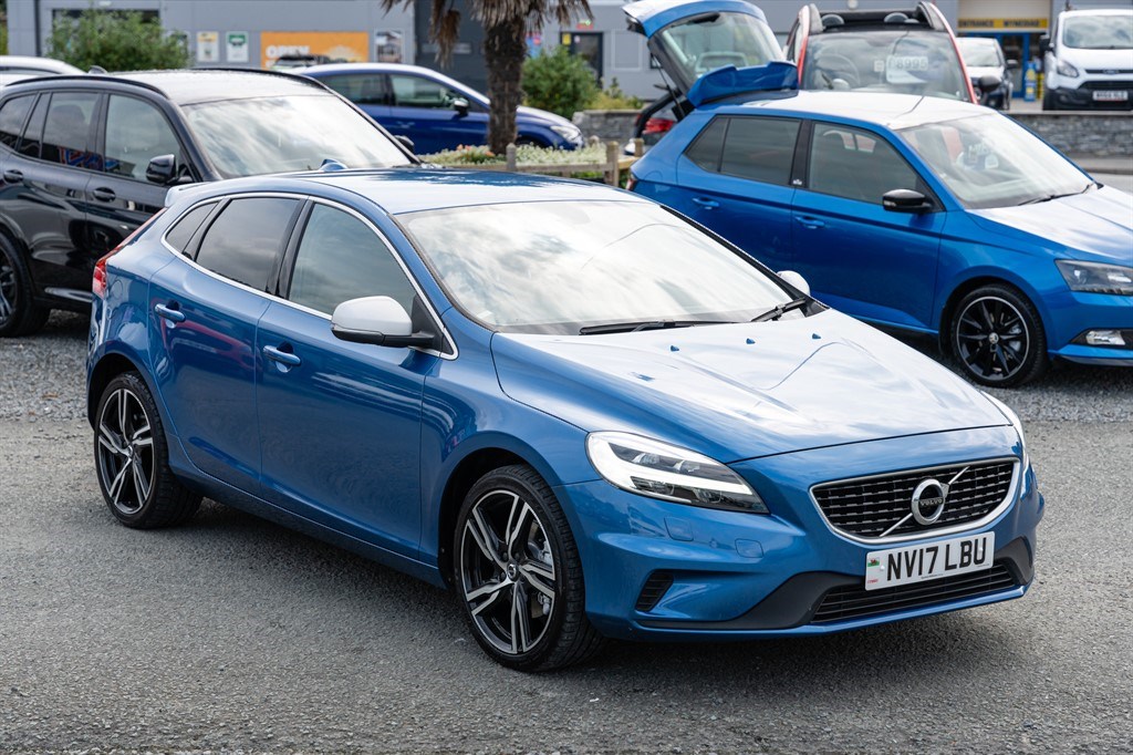 Volvo V40 Listing Image