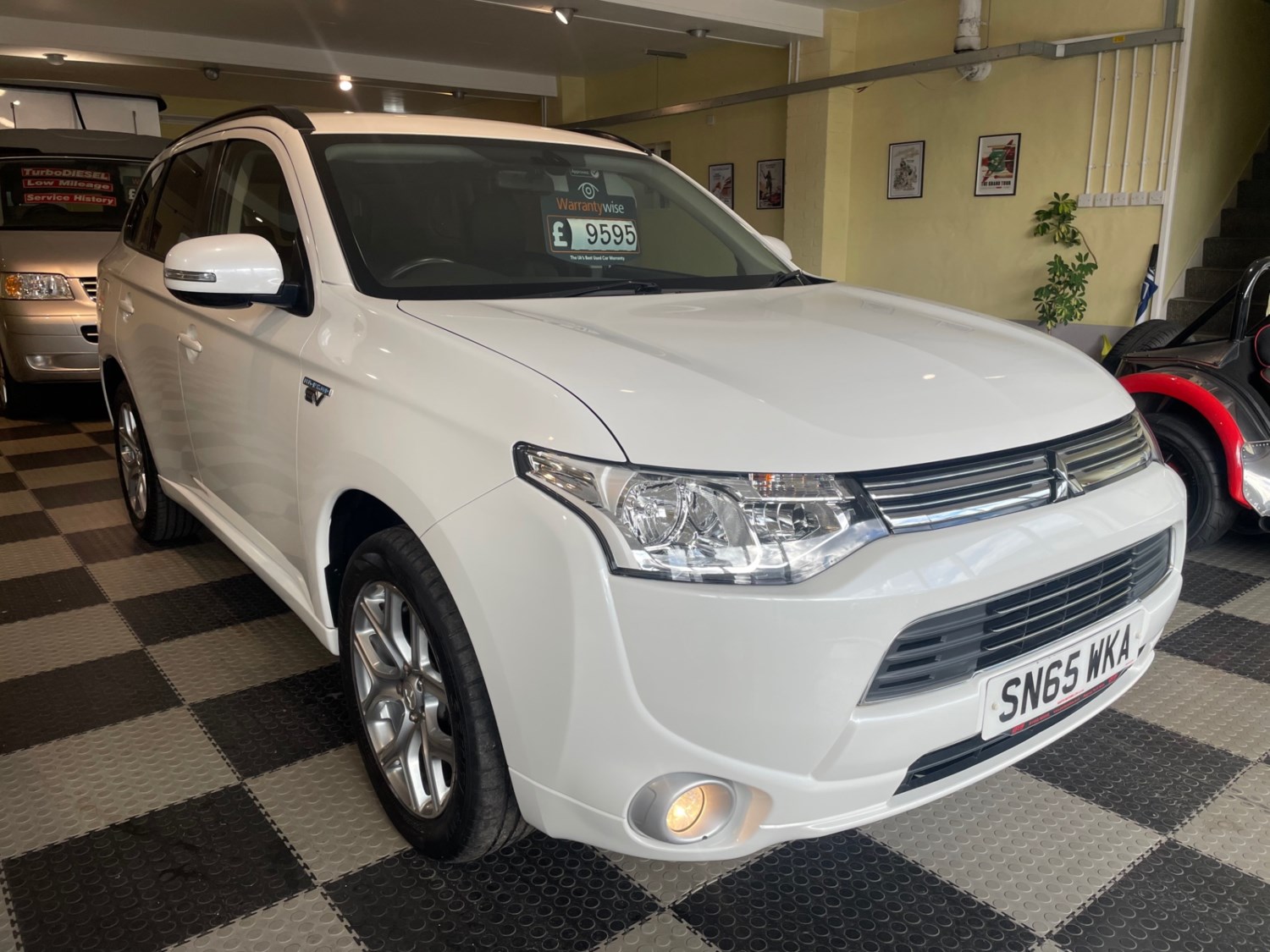 Mitsubishi Outlander Listing Image