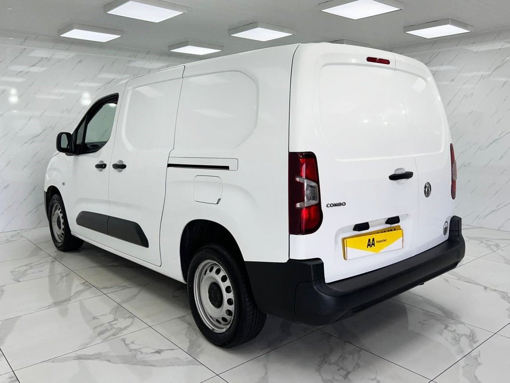 Vauxhall Combo Listing Image