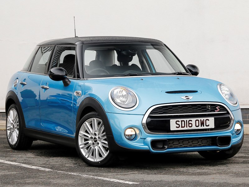 MINI Hatch Listing Image