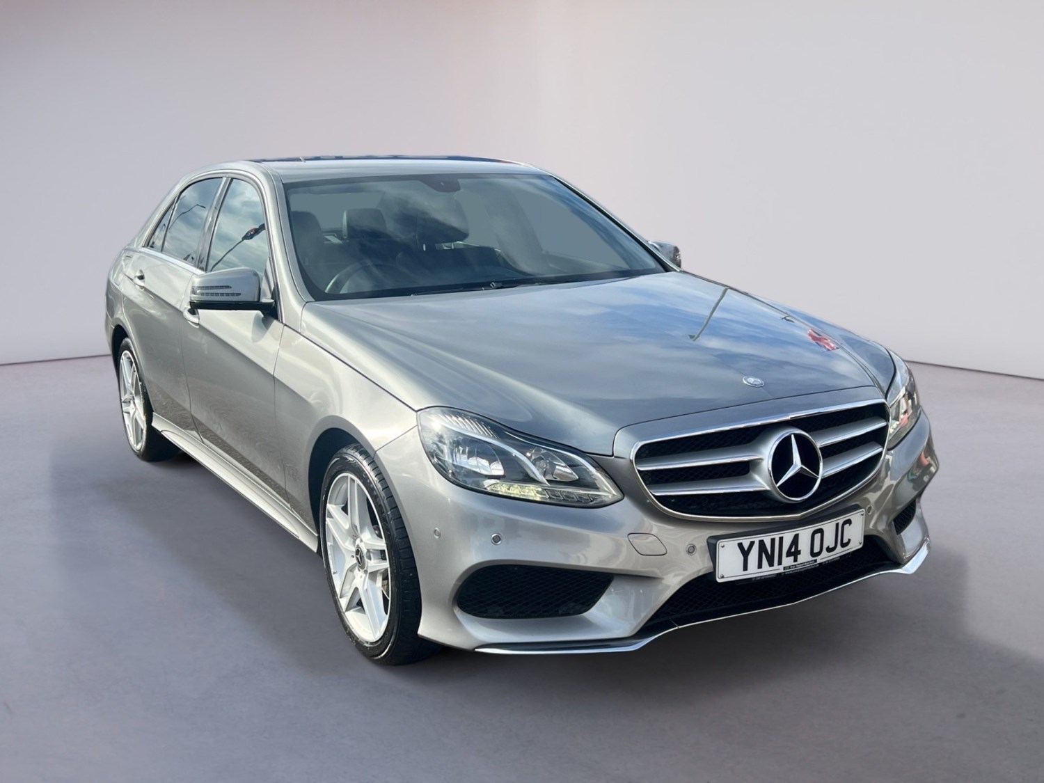 Mercedes-Benz E-Class Listing Image