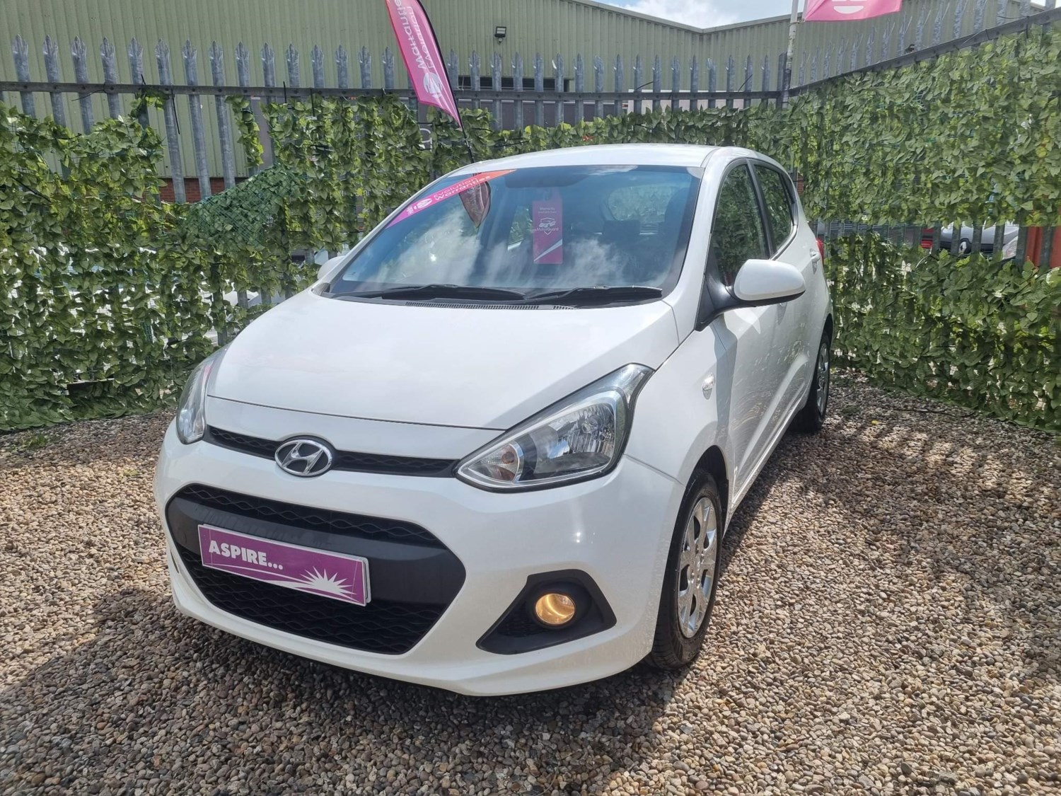 Hyundai i10 Listing Image